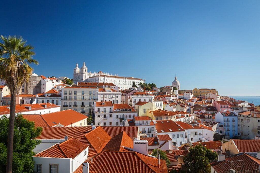 Is Lisbon safe for solo female travellers