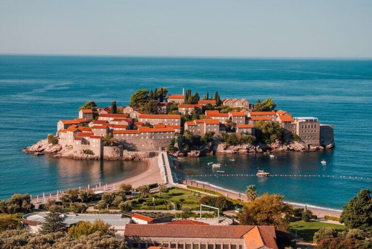 Avoid tourist traps in Montenegro