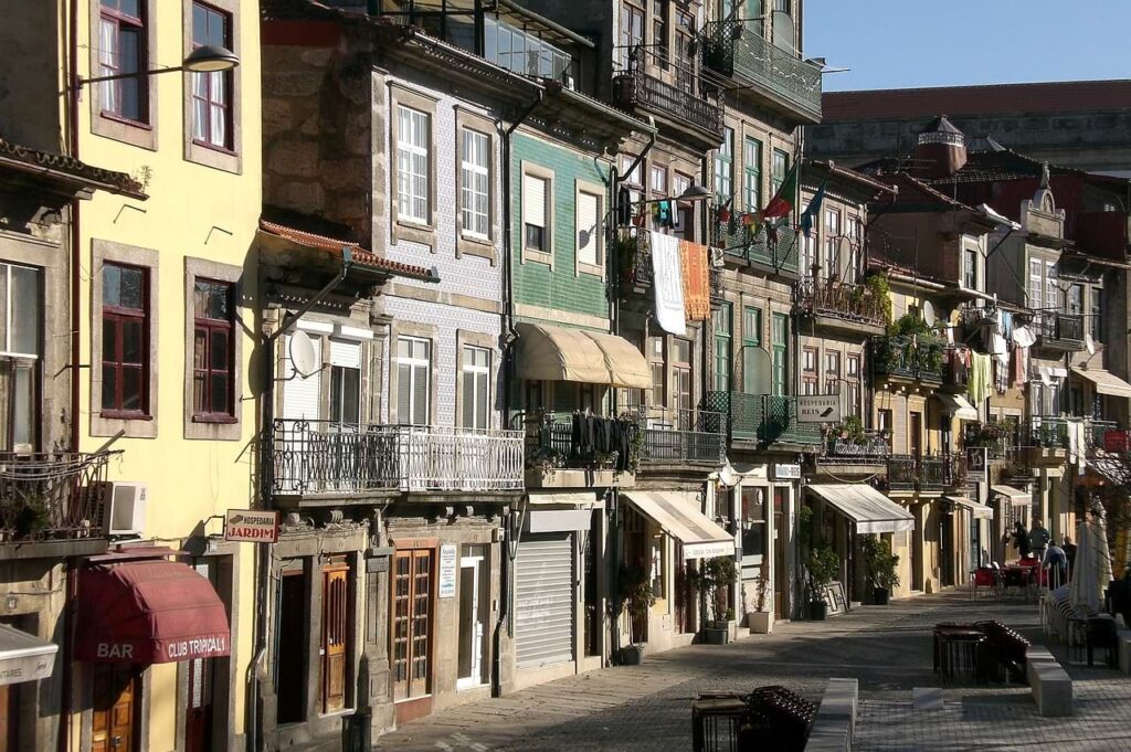 Porto travellers guide Portugal