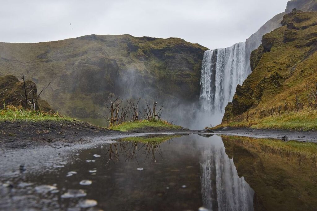 Seljalandsfoss waterfall Iceland solo travel itinerary